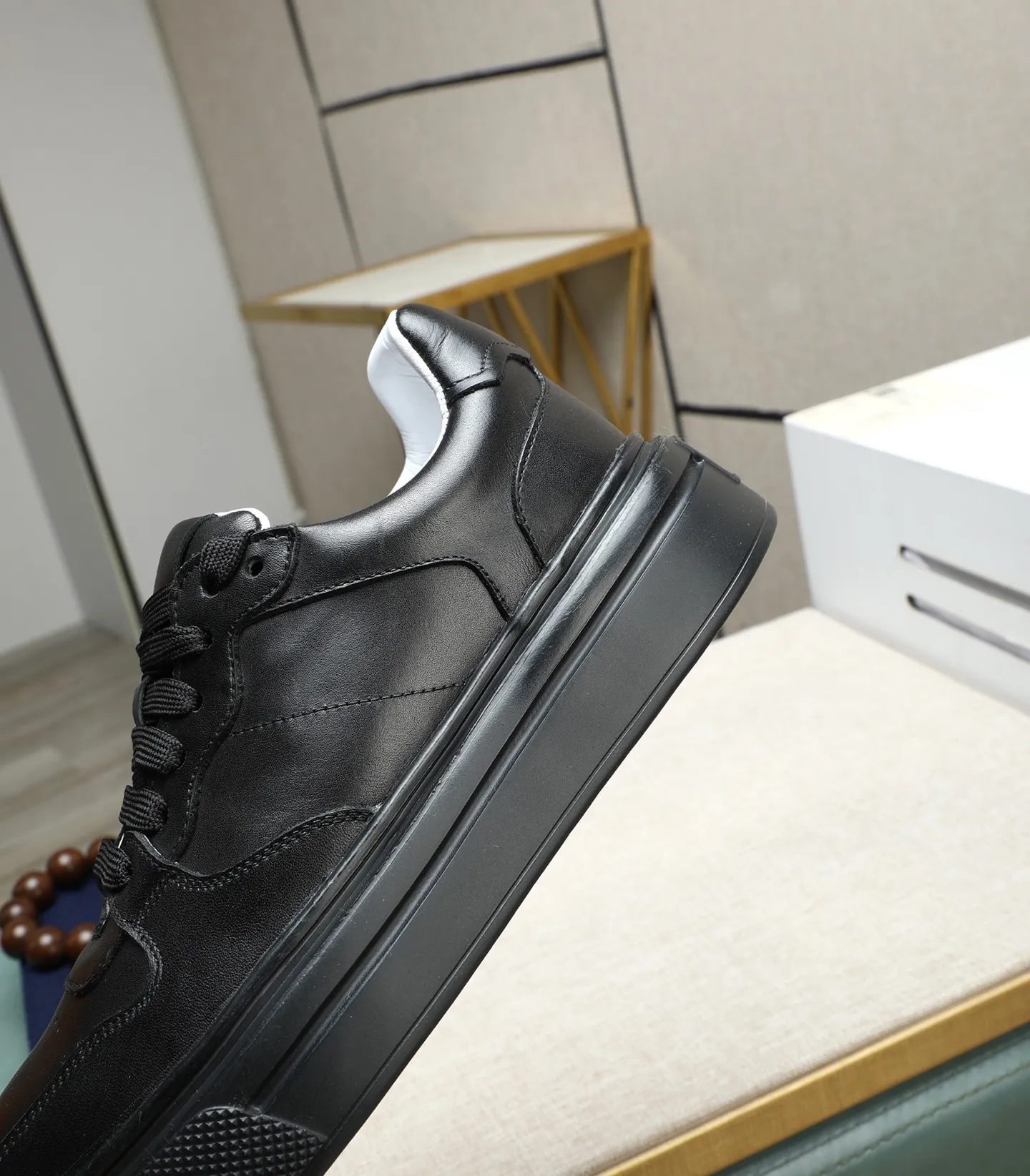 Men's shoes 💰500 🌹🌹[PRADA—Prada] 2025 latest model 🙈original replica! 👟👟👟Available here. The workmanship is top-notch. The upper is made of Italian 🇮🇹Imported calfskin. ❗️Breathable genuine leather lining @Suitable for travel. The original version has an enlarged engraved sole, making it suitable for all kinds of travels, showing low-key luxury. Let quality speak for itself. Color: Size: 38-44